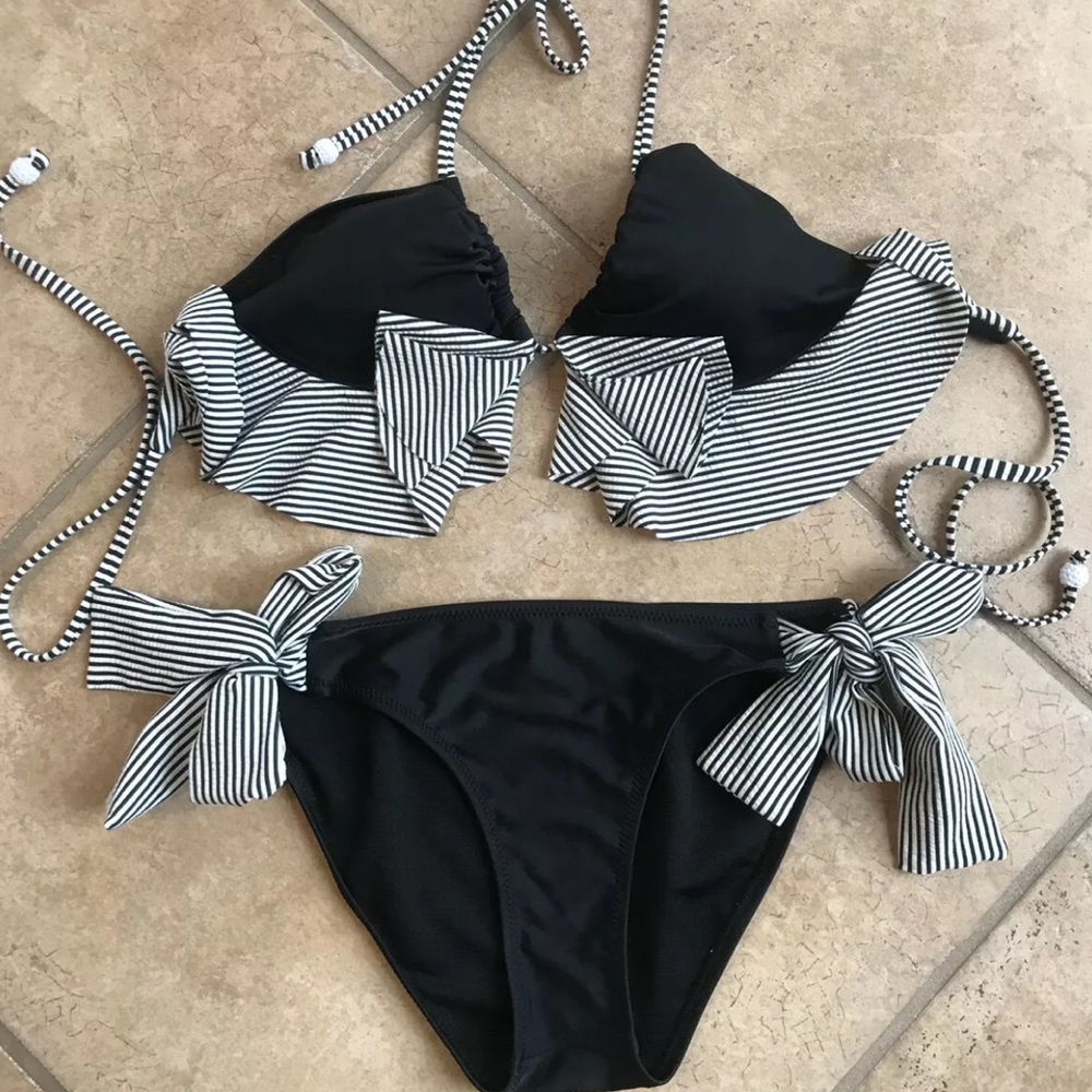 Jessica Simpson bikini